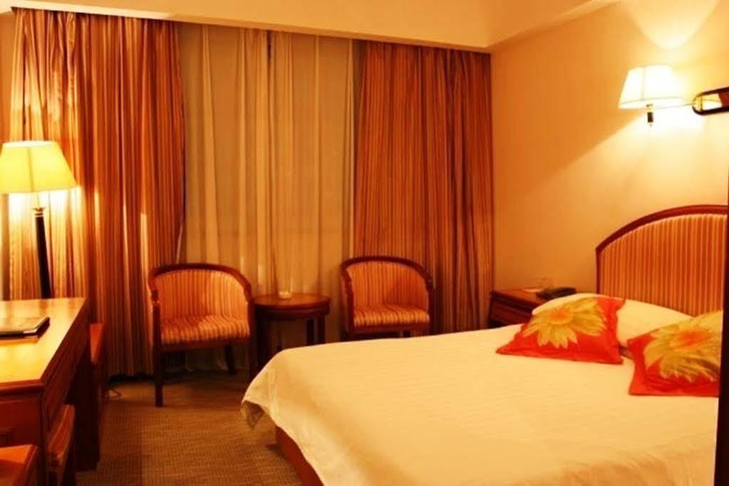 Jingyue Boutique Hotel เซี่ยงไฮ้ ภายนอก รูปภาพ